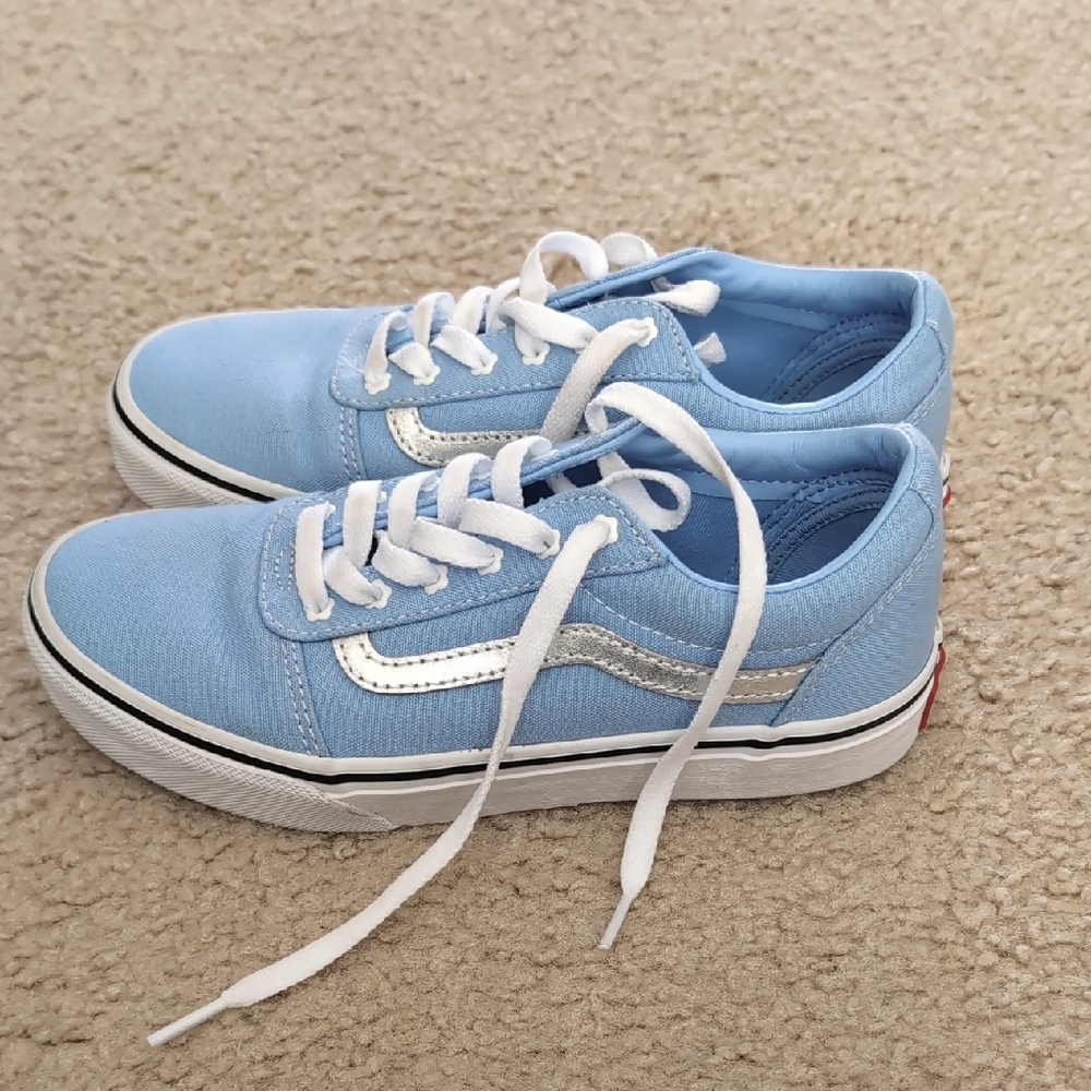 Vans Blue and White Sneakers Classic Skate Style - Picture 2 of 5
